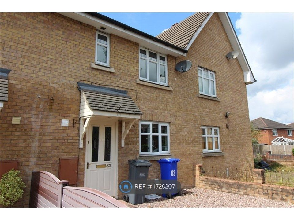 3 bed terraced house to rent in Devoke Road, Wythenshawe, Manchester