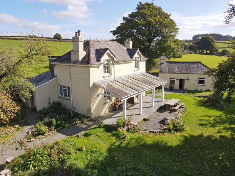 4 bed cottage for sale in Bere Alston, Yelverton PL20 Zoopla