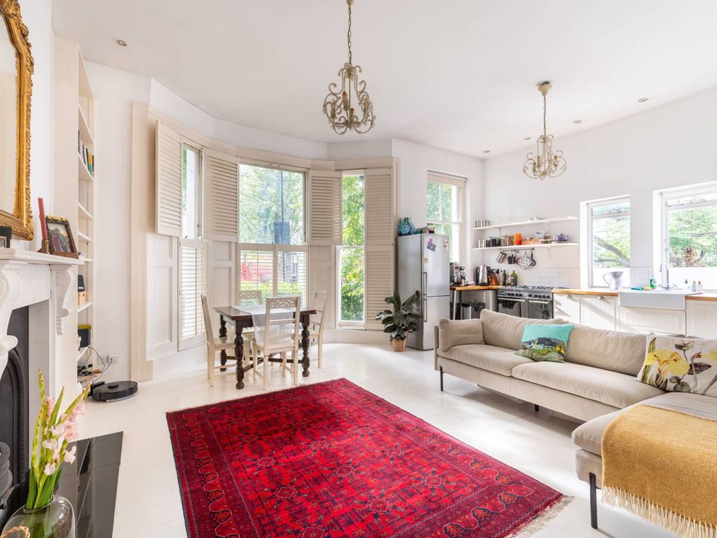 2 bed flat for sale in Westbourne Park Road, Notting Hill, London W11