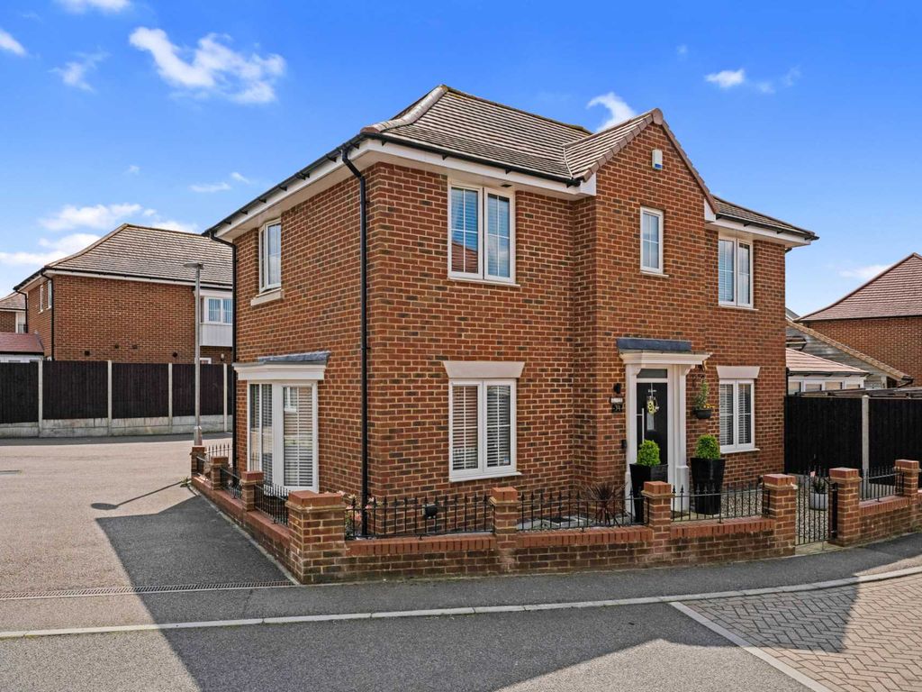 3 bed detached house for sale in Beresford Grove, Aylesham CT3 Zoopla