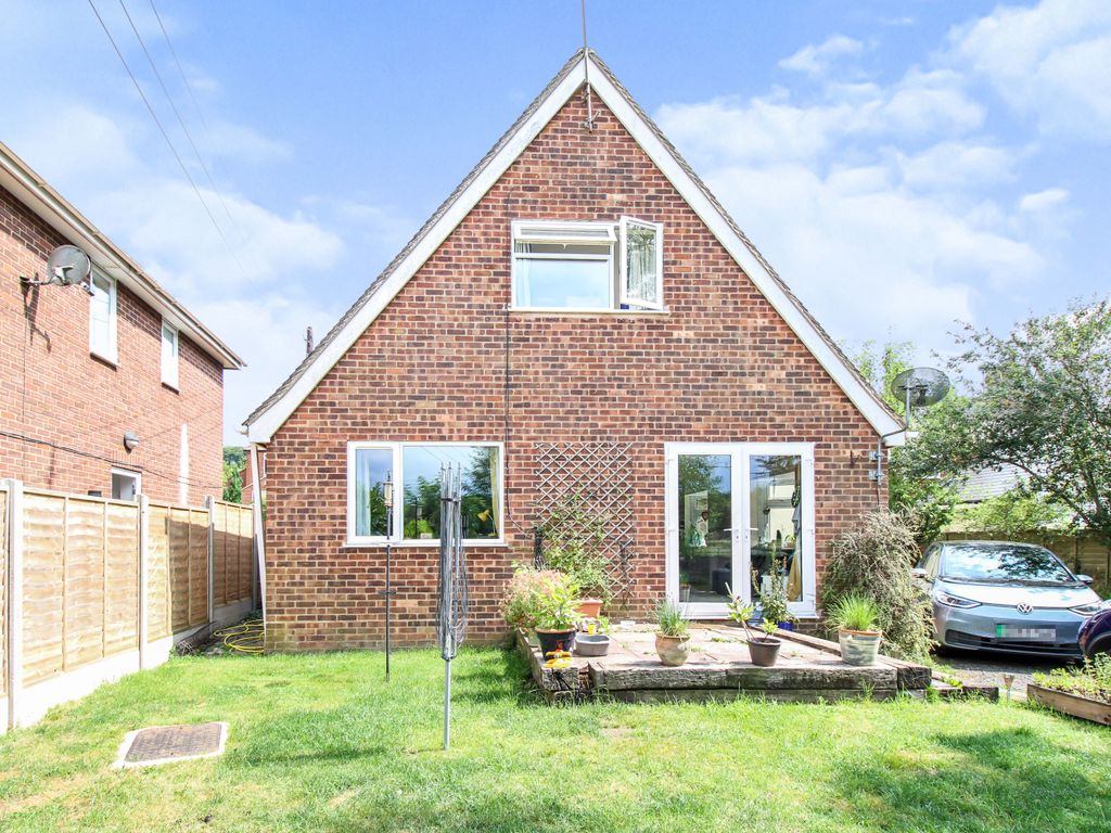 3 bed detached house for sale in Main Road, Ogbourne St. Andrew