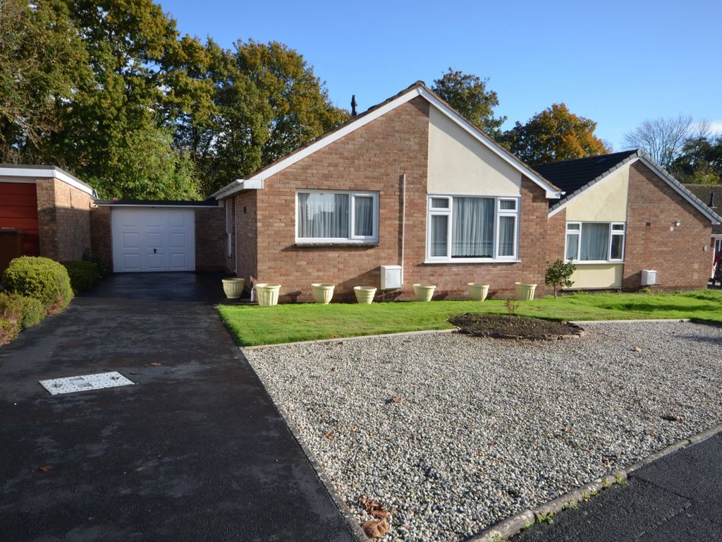 Pinnex Moor Road, Tiverton, Devon EX16  