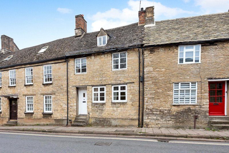 2 bed terraced house for sale in West End, Witney, Oxfordshire OX28