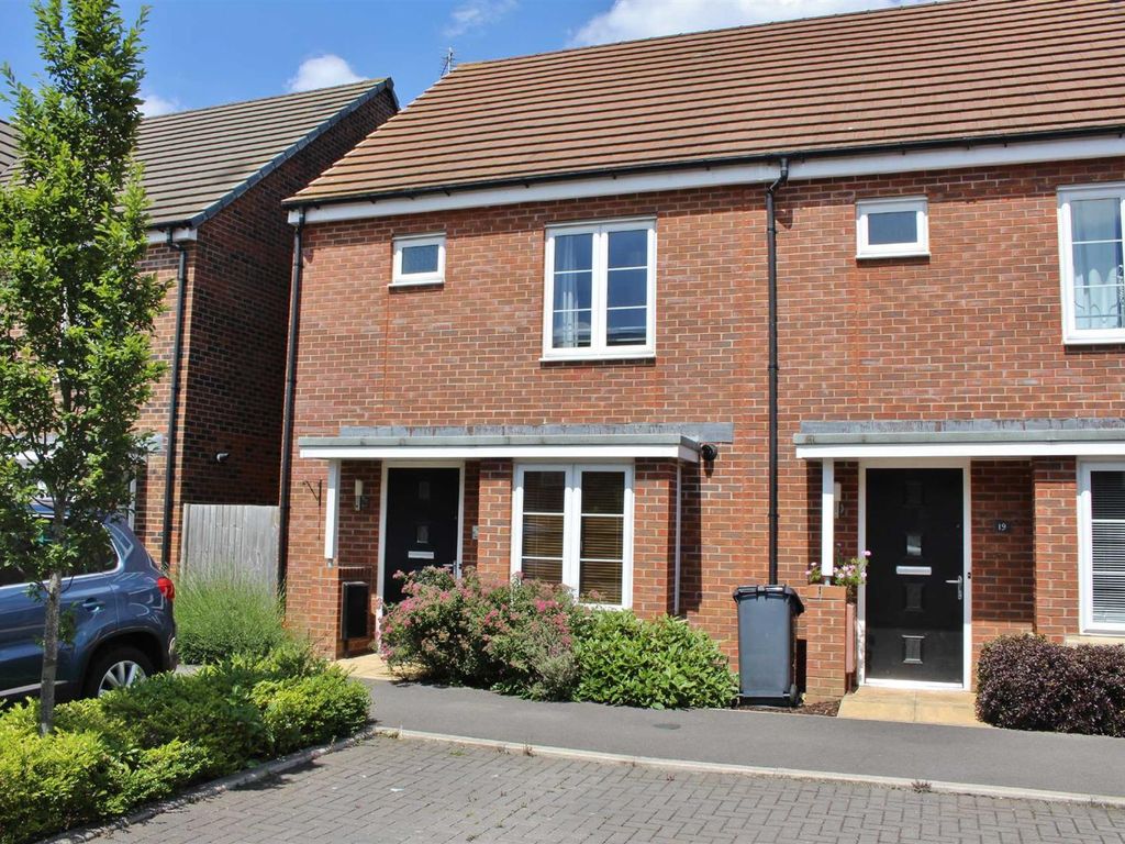 3 bed end terrace house to rent in Mainsail Lane, Hempsted GL2 Zoopla