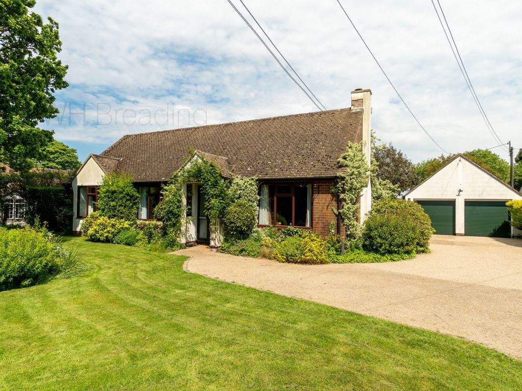 4 bed detached house for sale in Longage Hill, Rhodes Minnis CT4, £