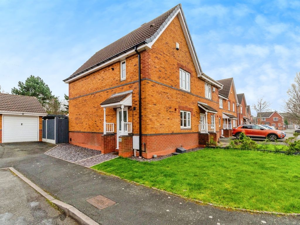 3 Bed Semi Detached House For Sale In Kenilworth Crescent Walsall Ws2