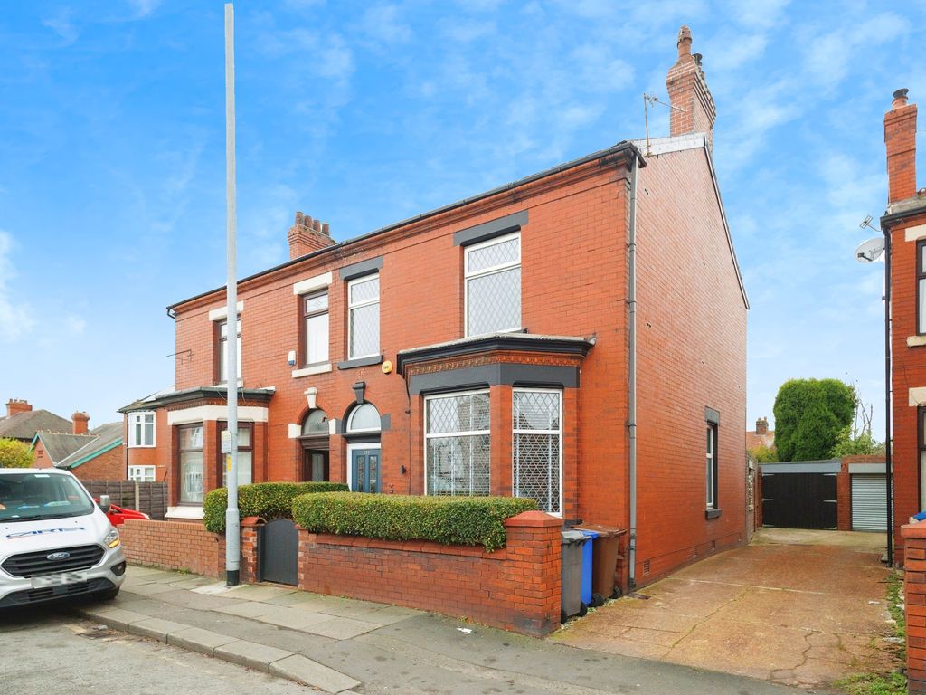 3 bed semidetached house for sale in Denton Road, Audenshaw