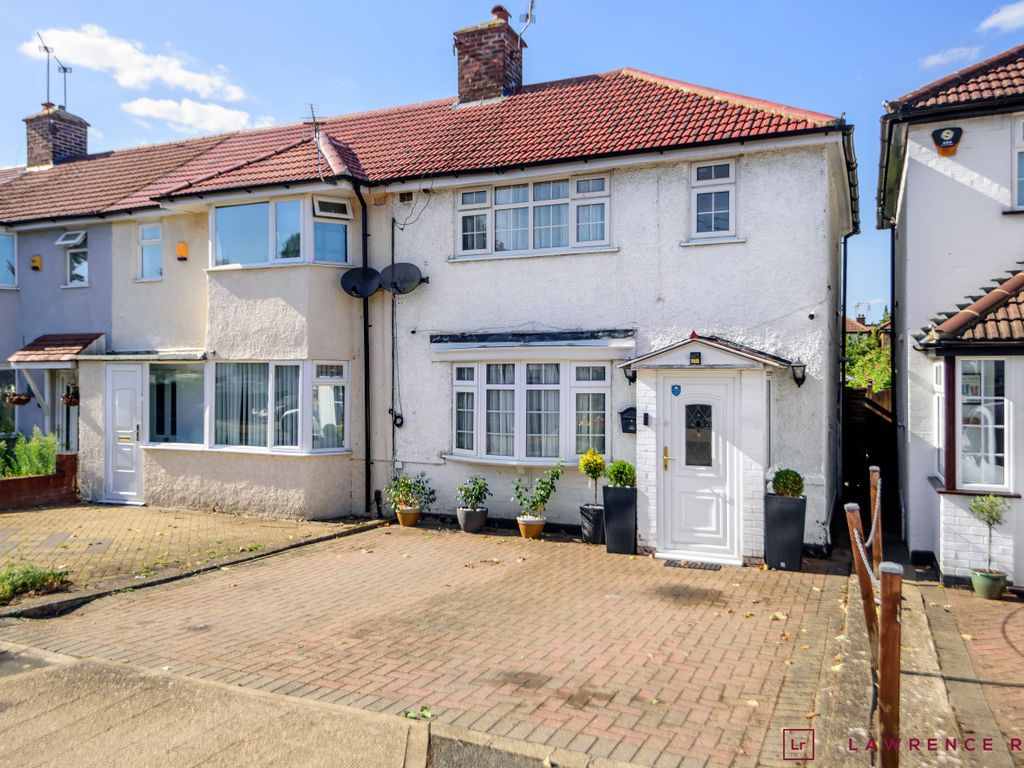 2 bed end terrace house for sale in Clyfford Road, Ruislip, Middlesex