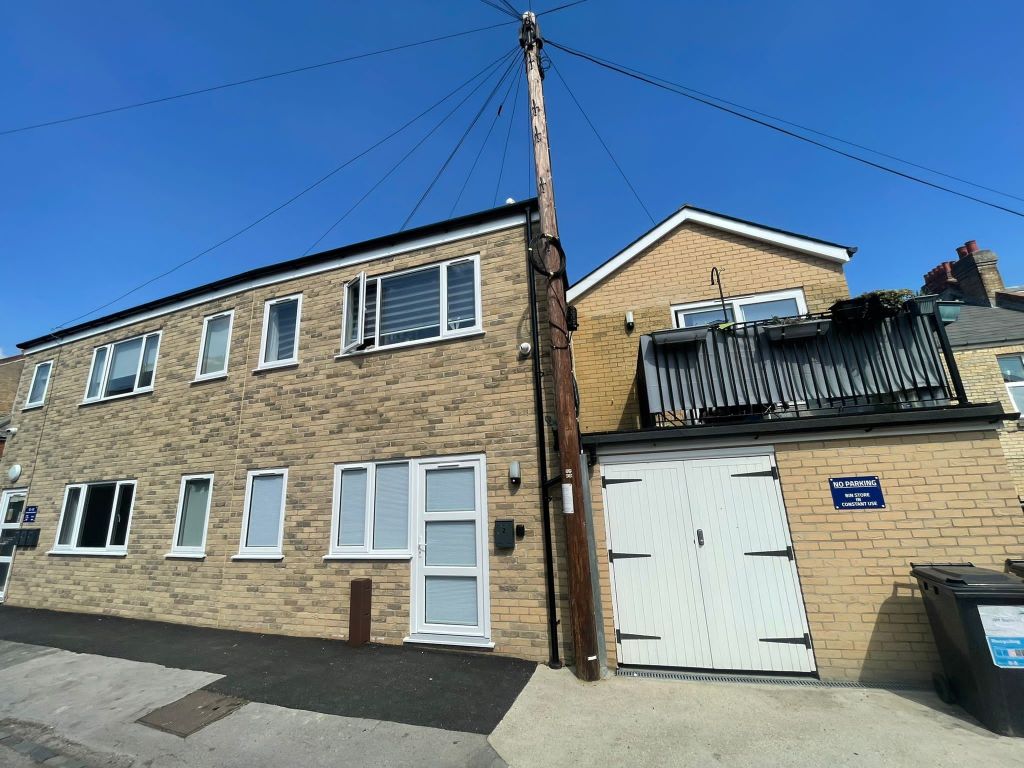 Studio to rent in Southbourne Lane East, Southbourne, Bournemouth BH6
