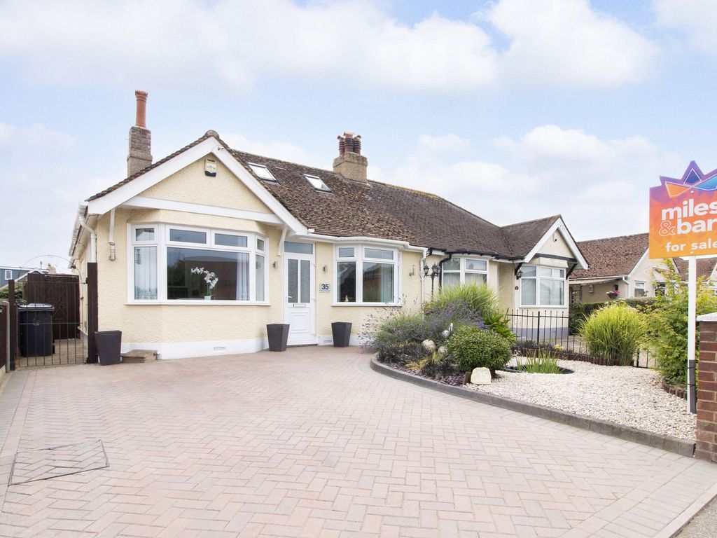 4 bed semidetached house for sale in Greenhill Road, Herne Bay CT6, £