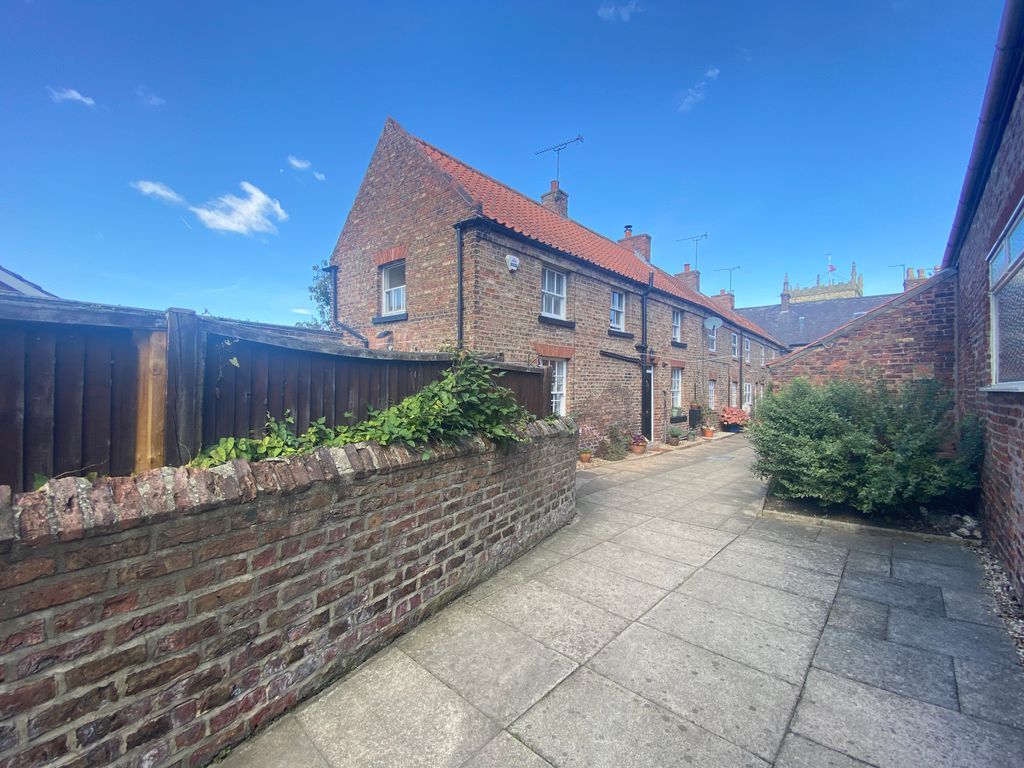 2 bed cottage for sale in Millers Terrace, Snaith, Goole DN14 Zoopla