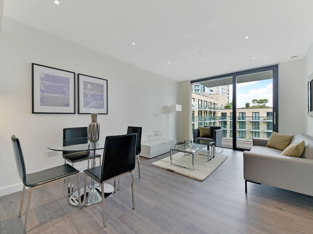 1 bed flat to rent in Kingwood Gardens, Goodman's Fields, London E1