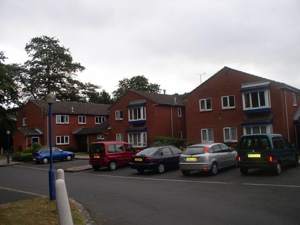 1 bed flat to rent in 55+, Deansway House, The Deansway, Kidderminster