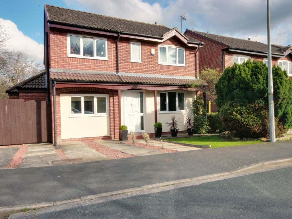 4 bed detached house for sale in Canterbury Close, Beverley HU17, £