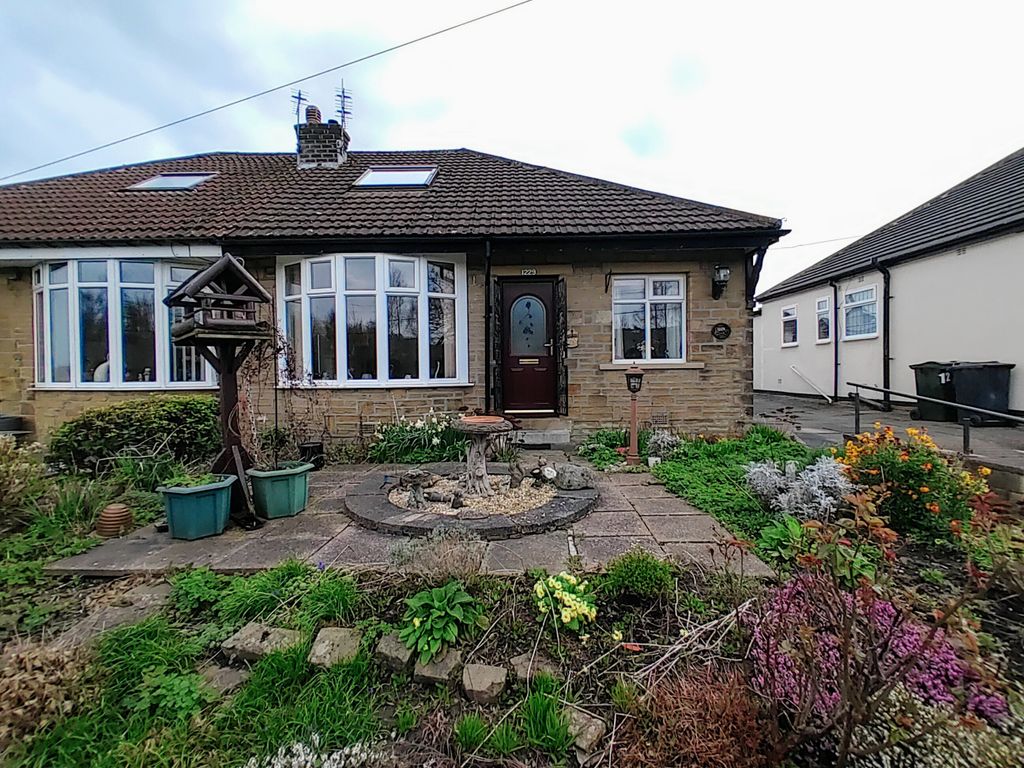 2 bed semidetached bungalow for sale in Thornton Road, Thornton