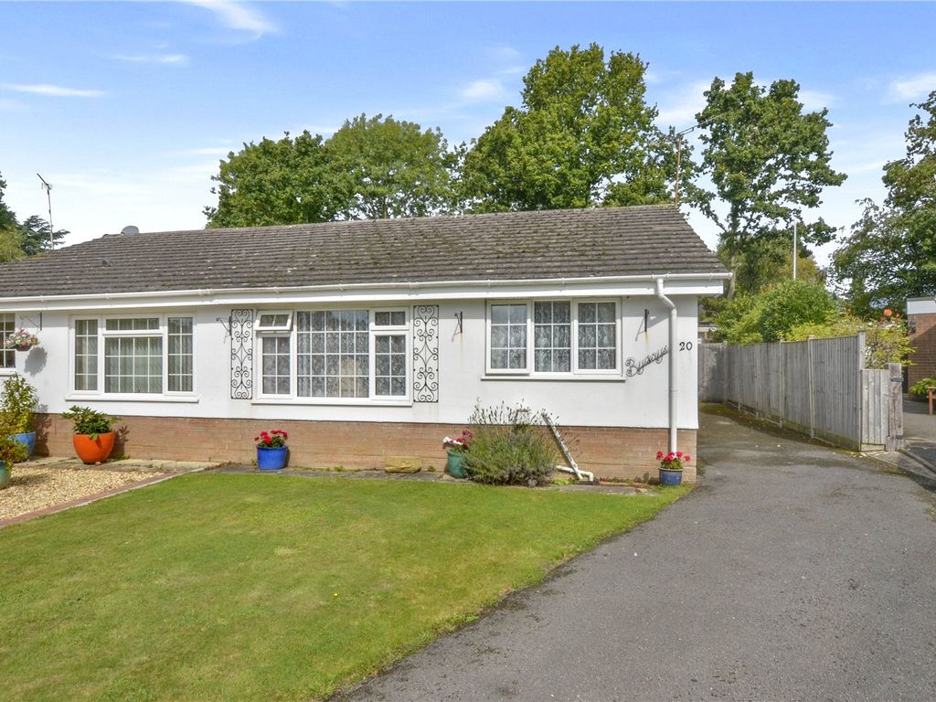2 bed bungalow for sale in Farm Road, West Moors, Ferndown, Dorset BH22