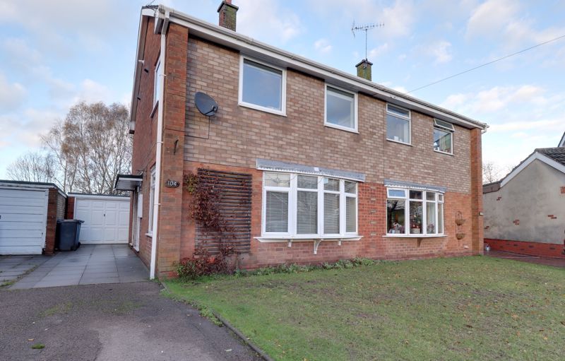 3 bed semidetached house for sale in Leacroft Road, Penkridge