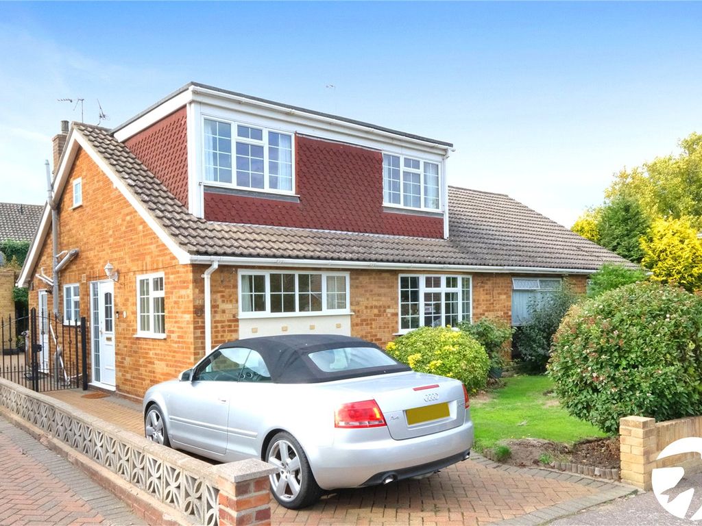 4 bed bungalow for sale in Rectory Road, Kent DA10 Zoopla