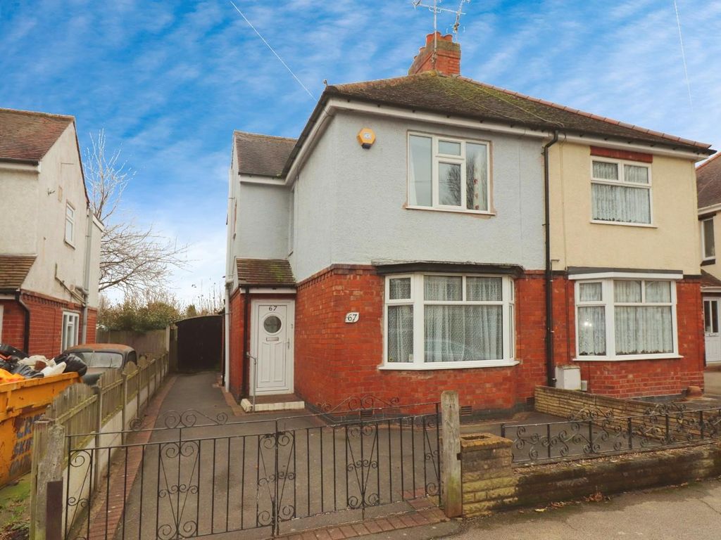 3 bed semidetached house for sale in Merevale Avenue, Nuneaton CV11, £