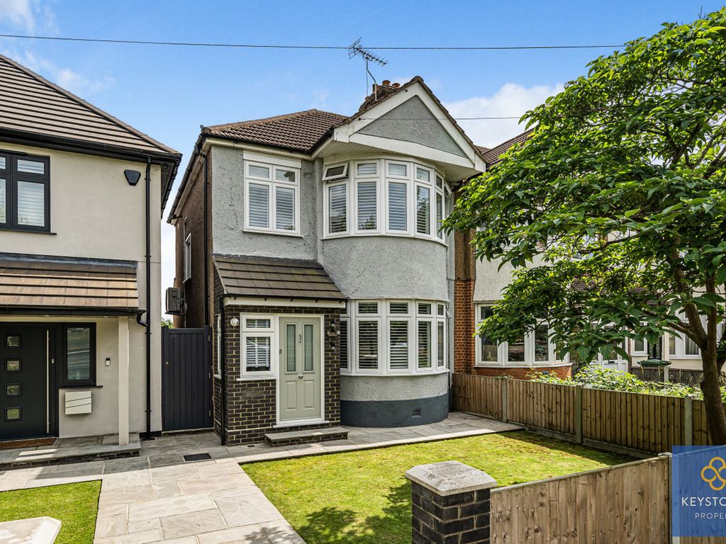 3 bed semidetached house for sale in Colchester Road, Harold Wood RM3 Zoopla