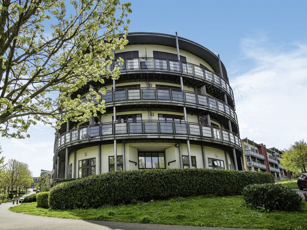 1 bed flat for sale in House, Skylark Avenue, Waterstone Park