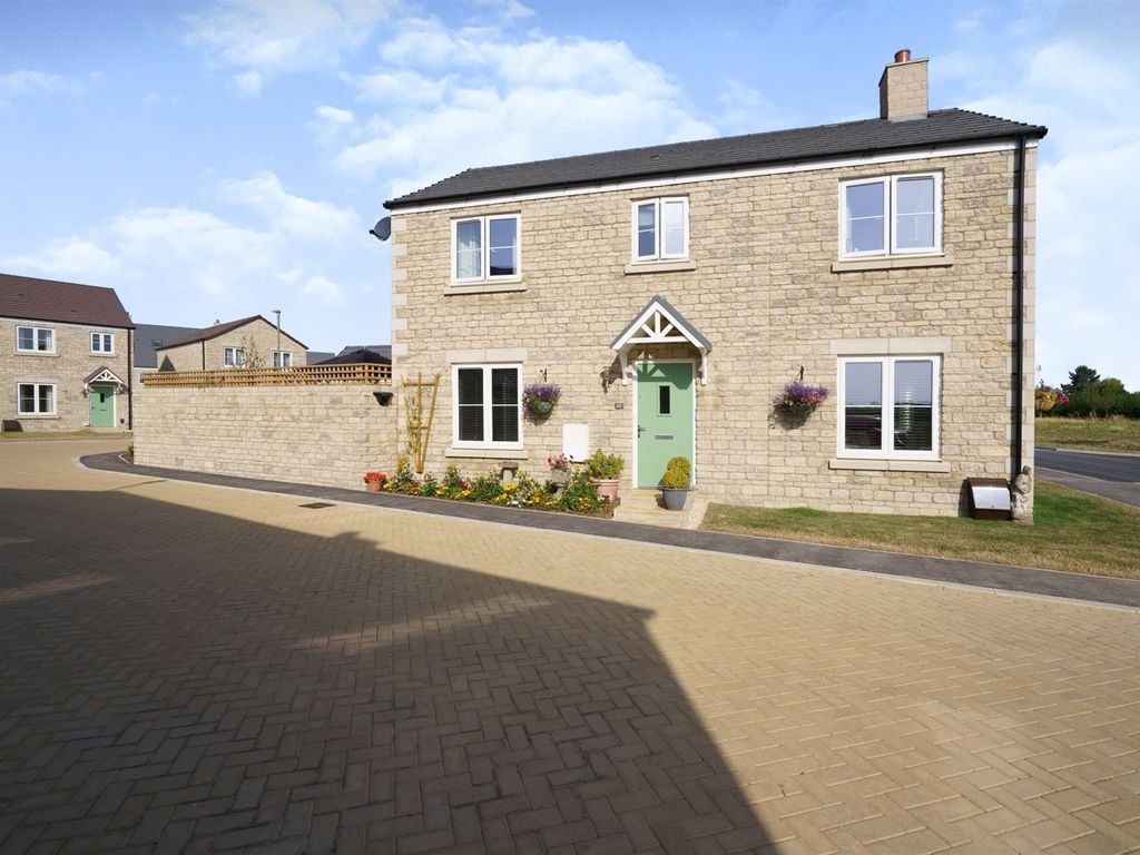 4 bed detached house for sale in Dixey Crescent, Bampton OX18 Zoopla