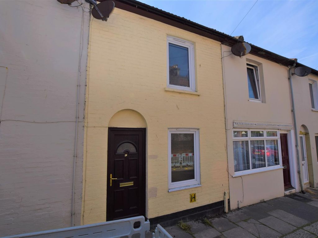 2 bed terraced house to rent in Stonefield Road, Hastings TN34, £950