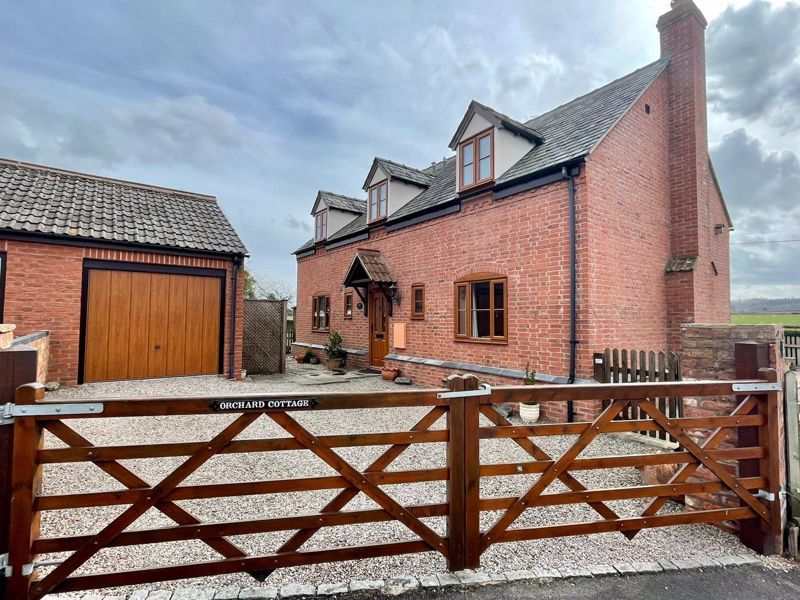 4 bed detached house for sale in Kingstone, Hereford HR2 Zoopla