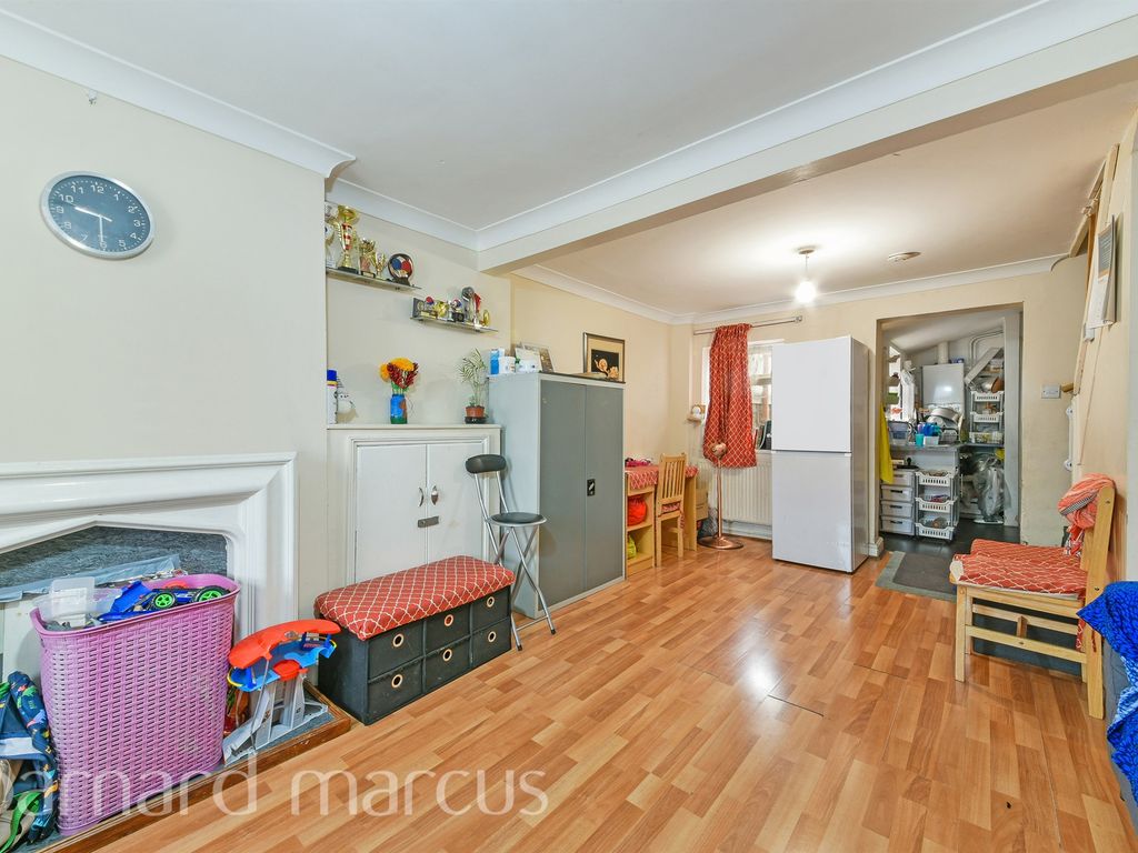 2 bed terraced house for sale in Windmill Road, Croydon CR0, £300,000