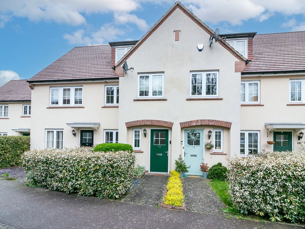 3 bed terraced house for sale in Lindsell Avenue, Letchworth Garden
