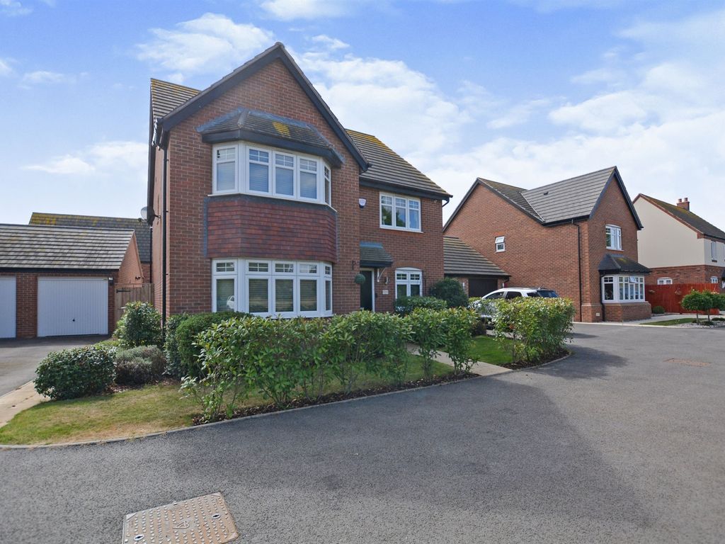 St. Pauls Close, Linen Street, Warwick CV34  