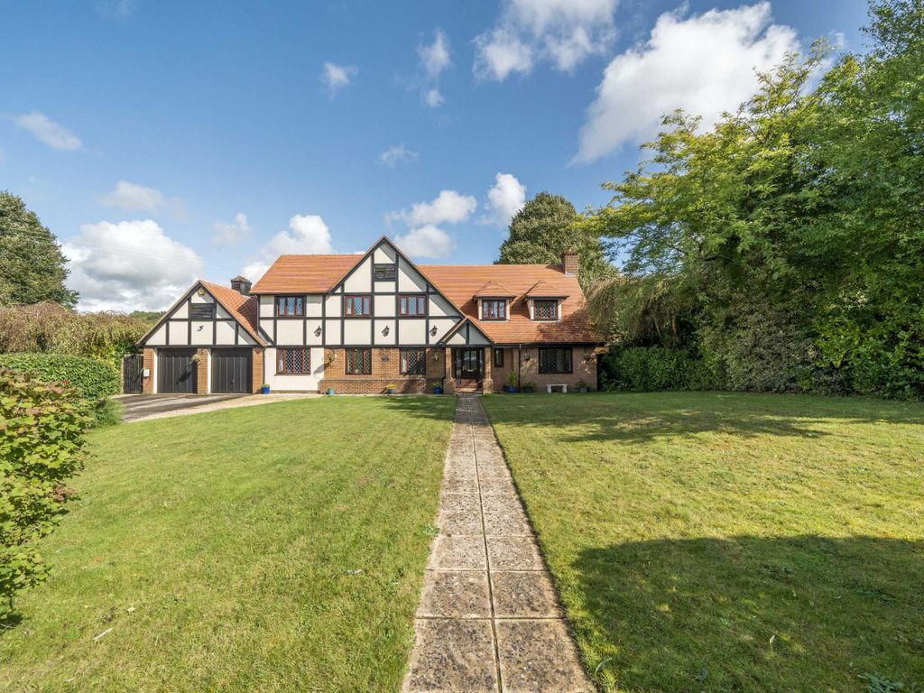 4 bed detached house for sale in Badgers Meadow, Pwllmeyric, Chepstow