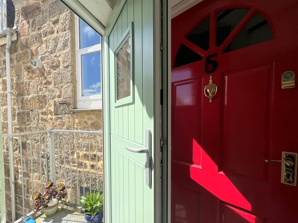 1 bed flat for sale in Morrab Road, Penzance TR18, £180,000 Zoopla