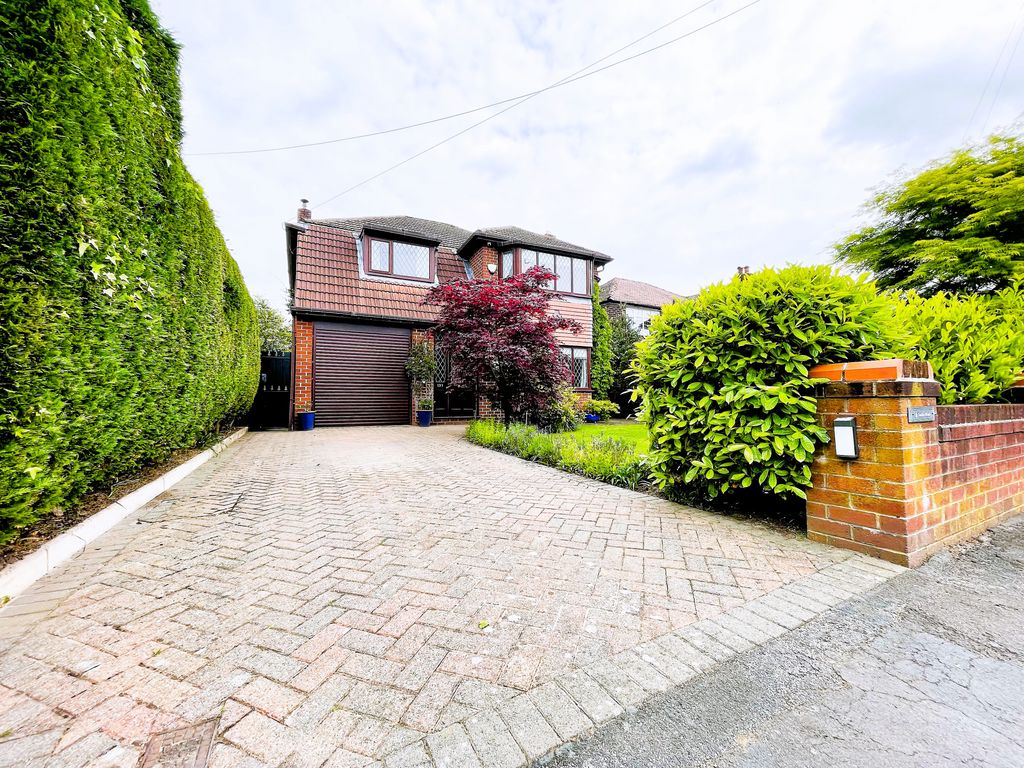 4 bed detached house for sale in Framingham Road, Sale M33 Zoopla
