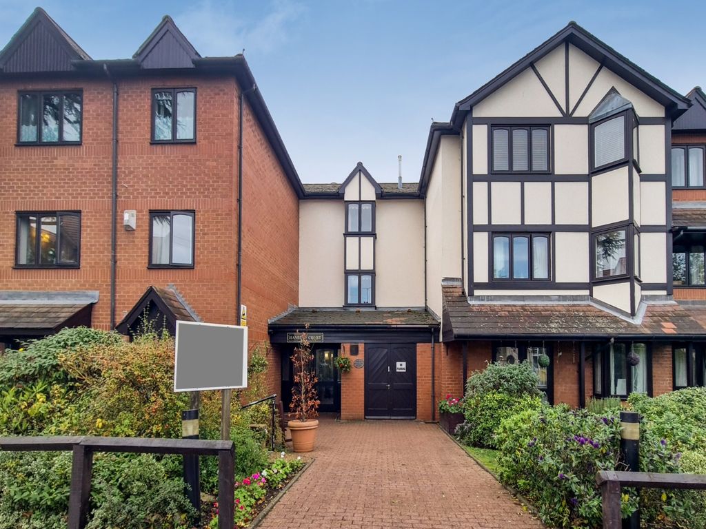 1 bed flat for sale in Hanbury Court, Northwick Park Road, HarrowOnTheHill, Harrow HA1, £