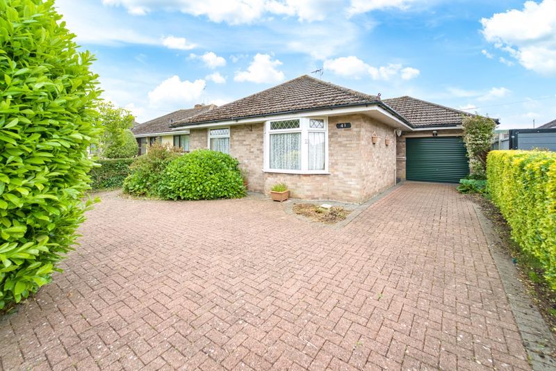 2 bed detached bungalow for sale in Elm Tree Road, Locking, Weston