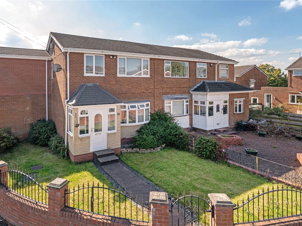 3 bed semidetached house for sale in OrchardLeigh, Newcastle Upon