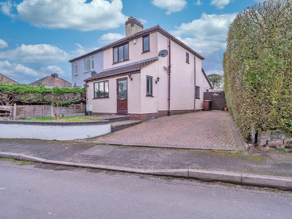 3 bed semidetached house for sale in Mount Avenue, Hednesford, Cannock