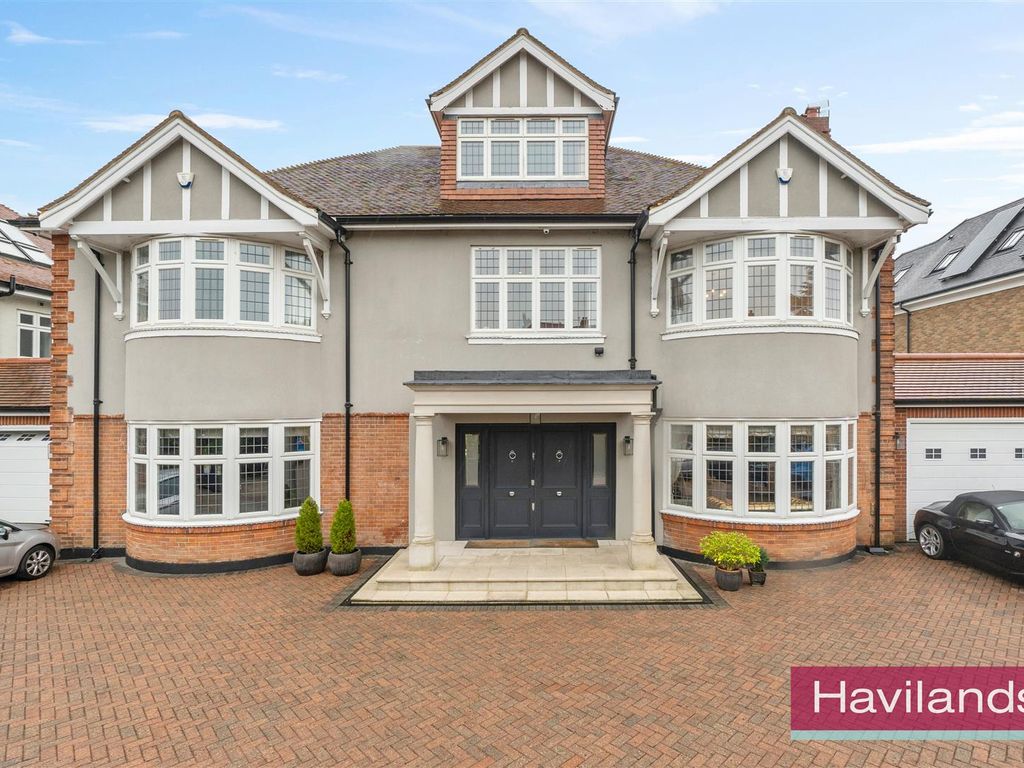 8 bed detached house for sale in Broad Walk, London N21, £4,000,000