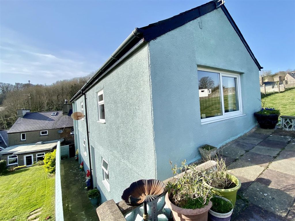 2 bed detached house for sale in Caernarvon Road, Pwllheli LL53 Zoopla