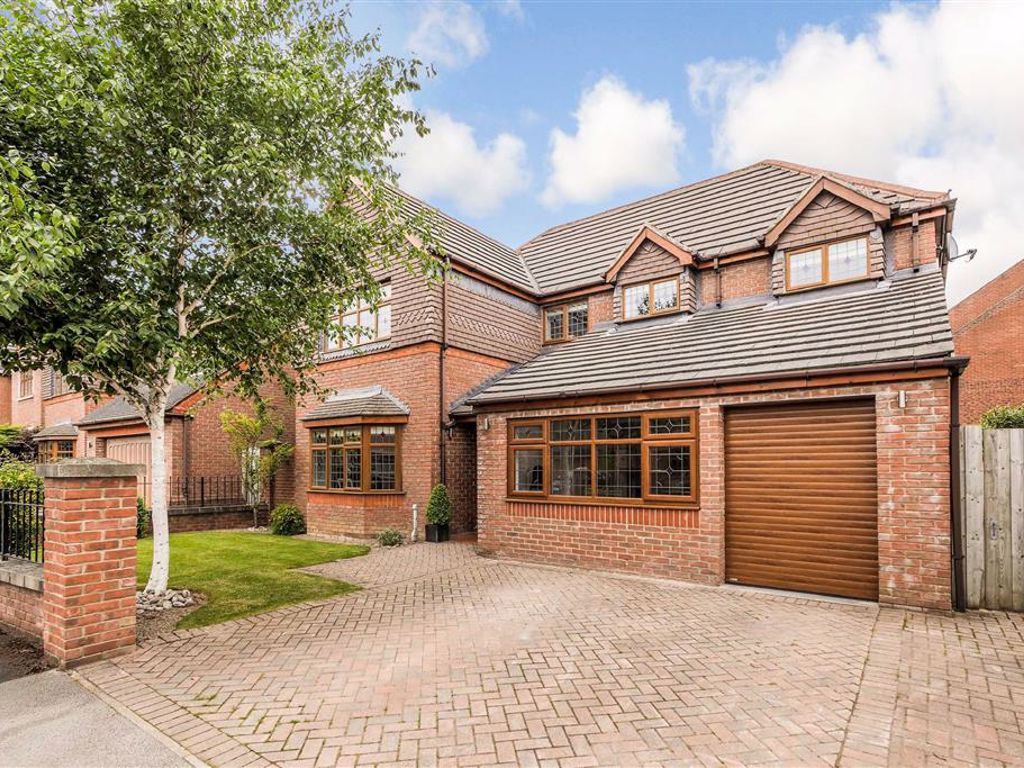 4 bed detached house for sale in Woods Court, Harrogate, North