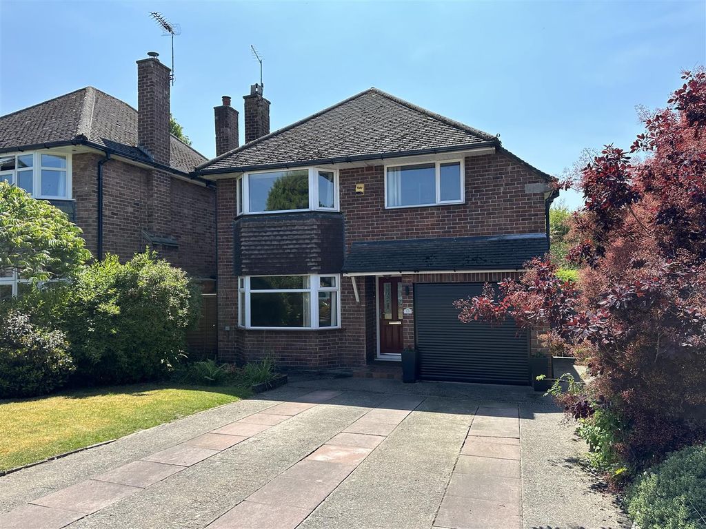3 bed detached house for sale in Valley Lane, Cuddington, Northwich CW8