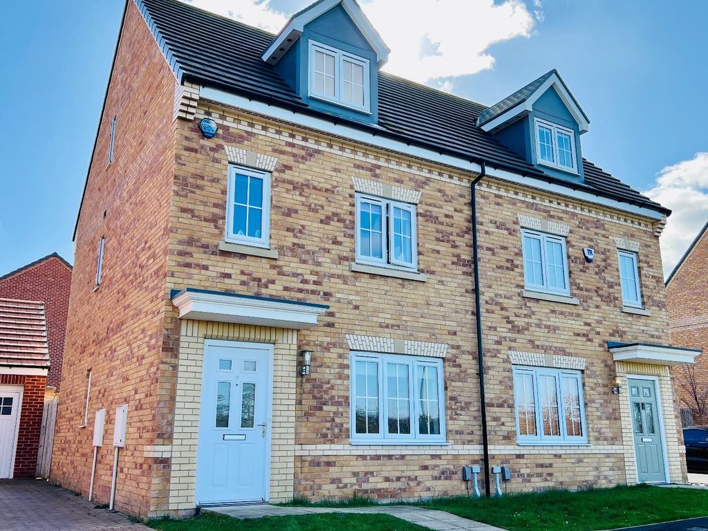 4 bed semidetached house for sale in Harrier Way, Middlesbrough TS4 Zoopla