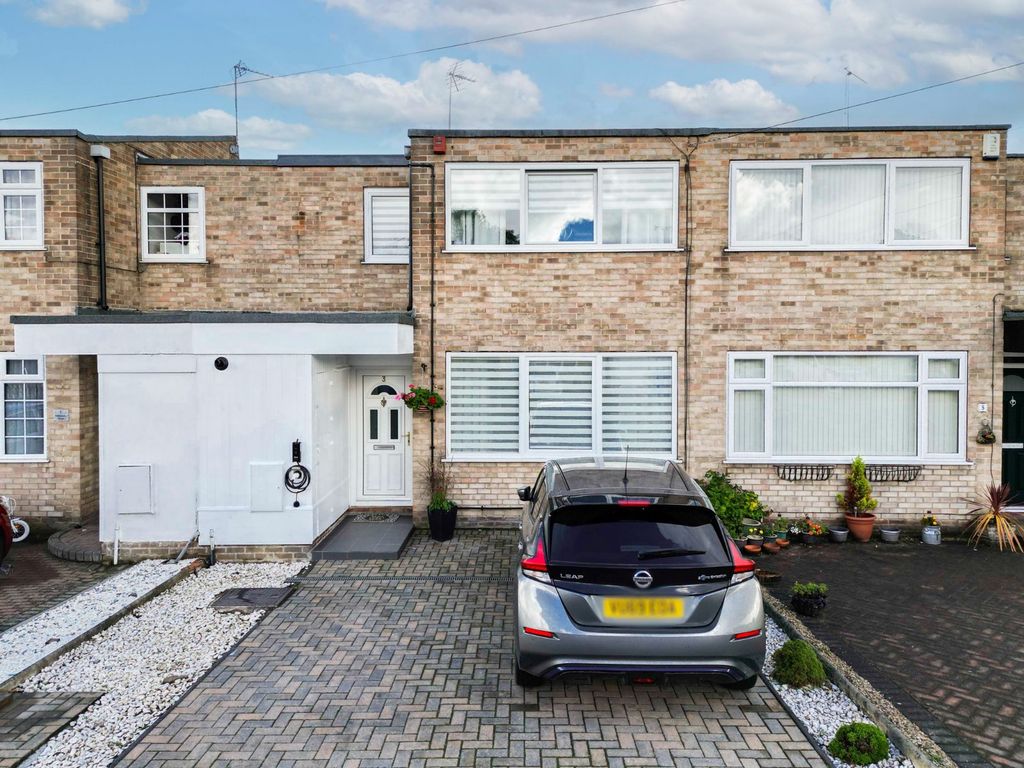 3 bed terraced house for sale in Collynson Close, Willerby, Hull, East