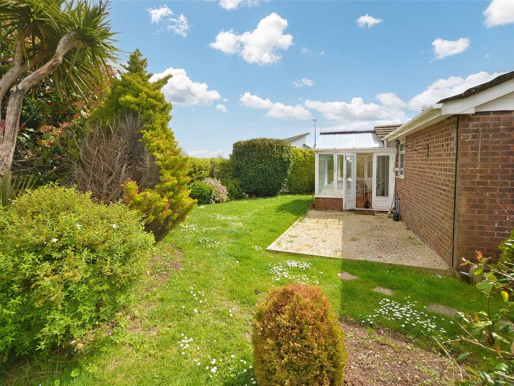 3 bed bungalow for sale in Hill Head Park, Brixham, Devon TQ5, £379,000