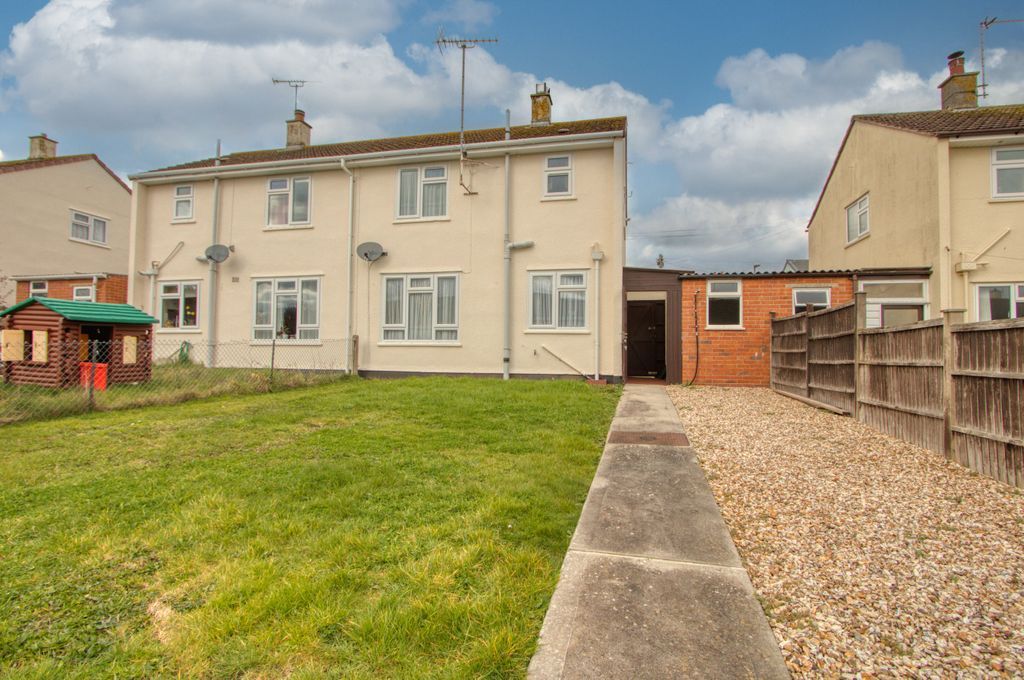 2 bed semidetached house for sale in Buckland Road, Taunton TA2 Zoopla