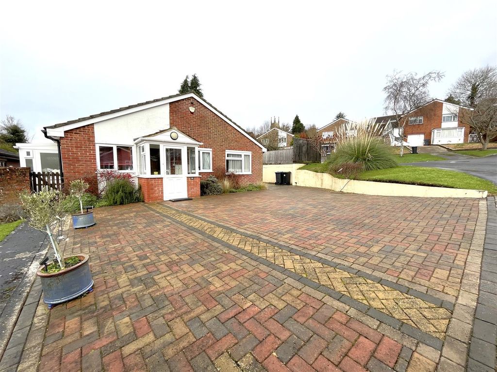 3 bed detached bungalow for sale in Ebble Crescent, Warminster BA12