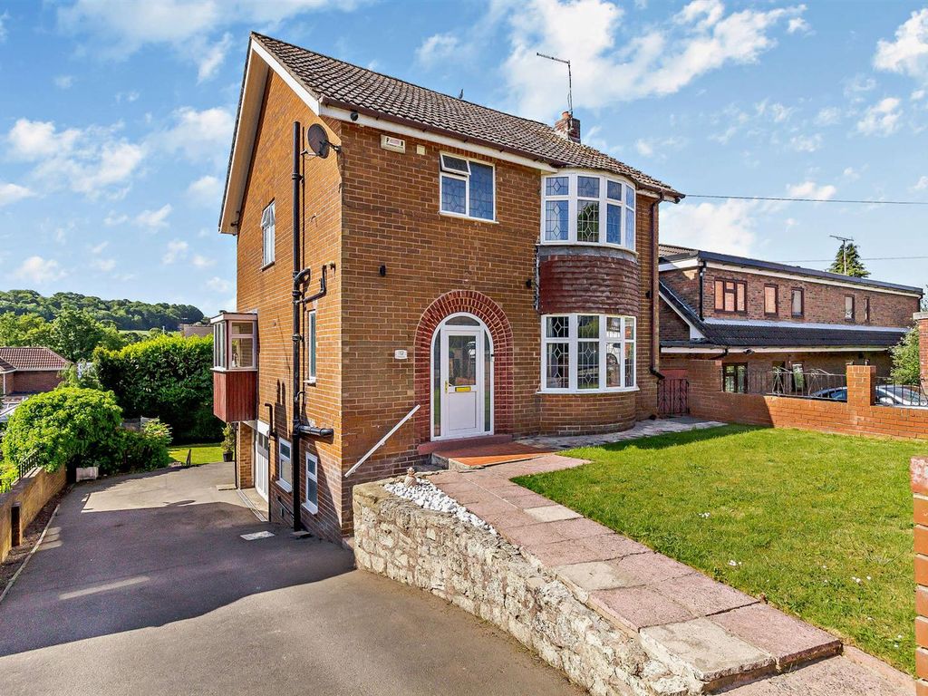 3 bed detached house for sale in Hawthorn Avenue, Maltby, Rotherham S66