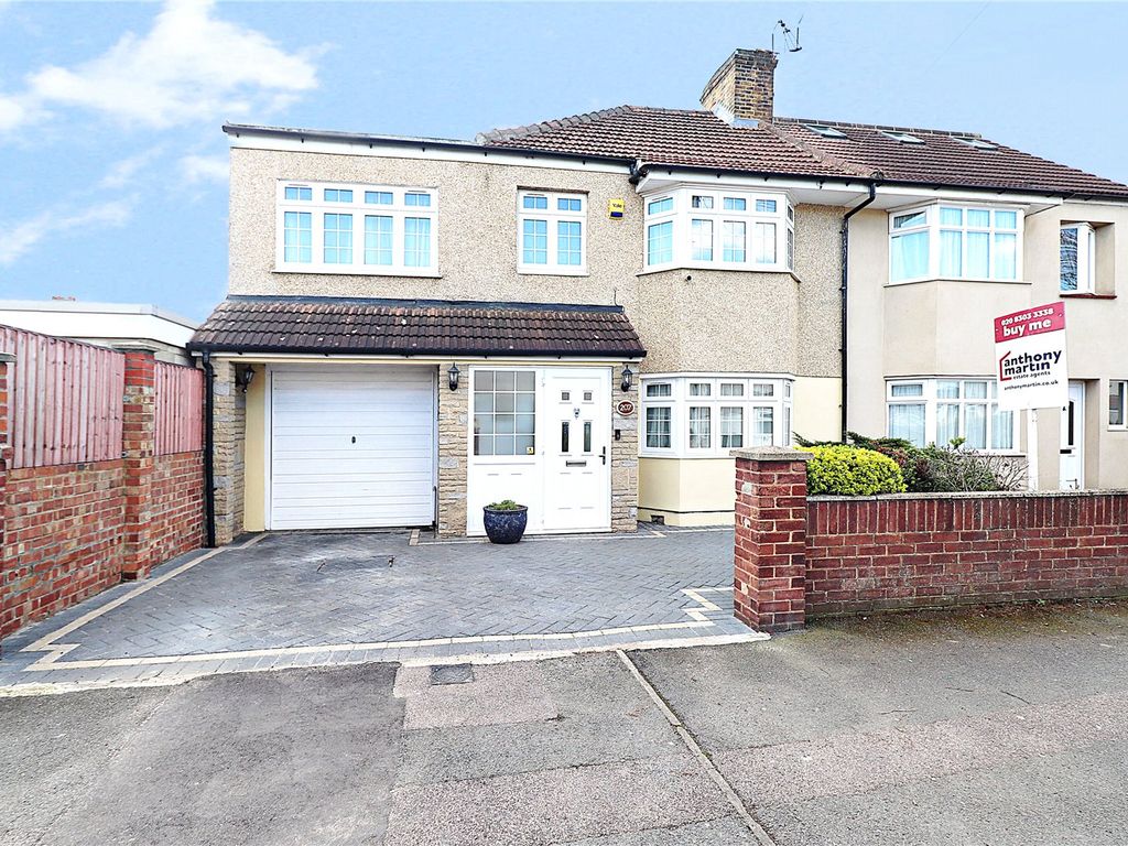 4 bed semidetached house for sale in Elsa Road, Welling, Kent DA16
