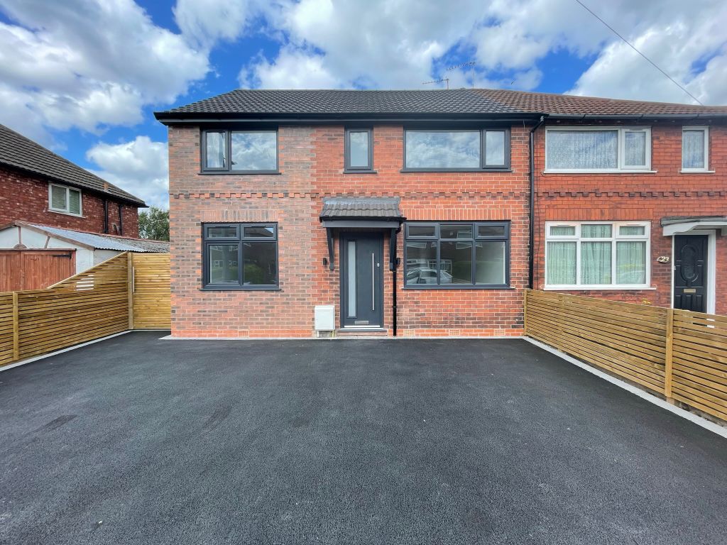 4 bed semidetached house for sale in Annable Road, Bredbury, Stockport